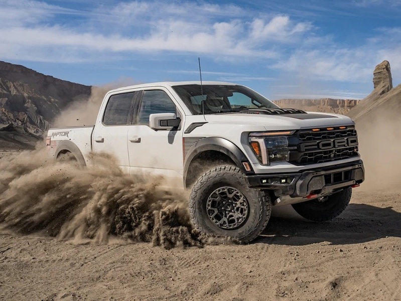 2025 White Ford F-150